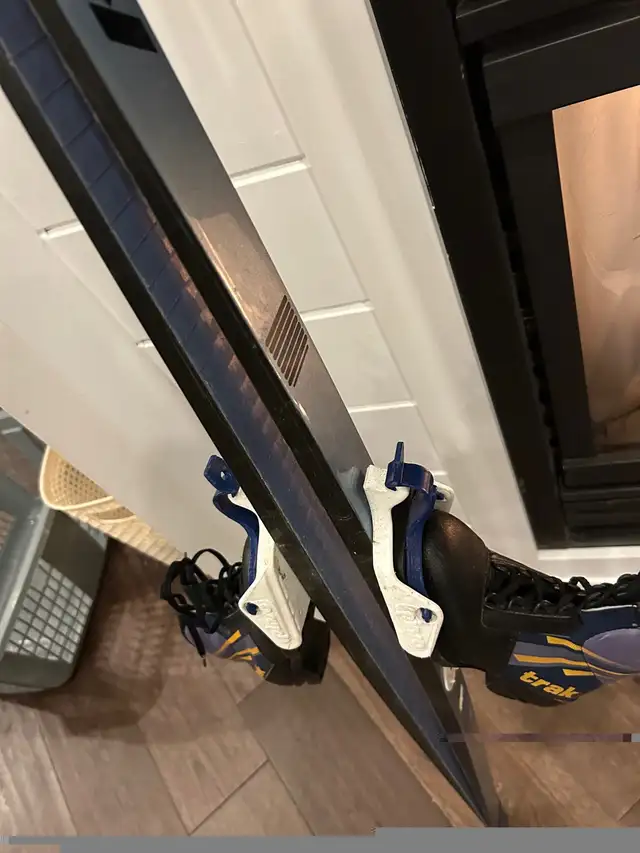 kids cross country ski set  in Ski in Guelph - Image 3