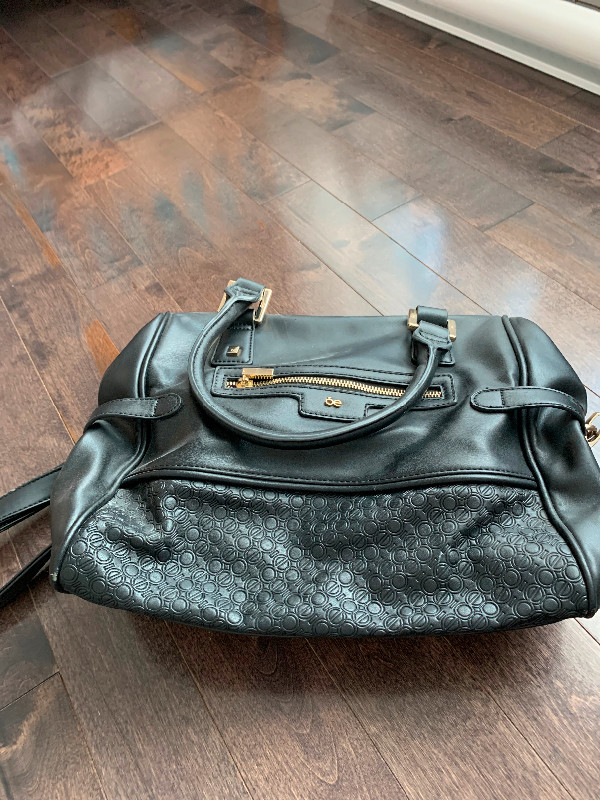 sac à main Cloé noir dans Femmes - Sacs et portefeuilles  à Ville de Québec - Image 2