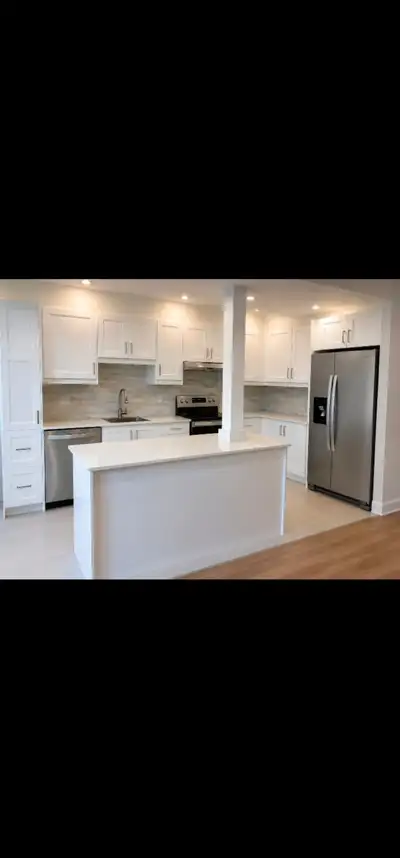 Newly renovated luxury-style apartment | Quartz kitchen | Heat pump | Appliances included | Availabl...