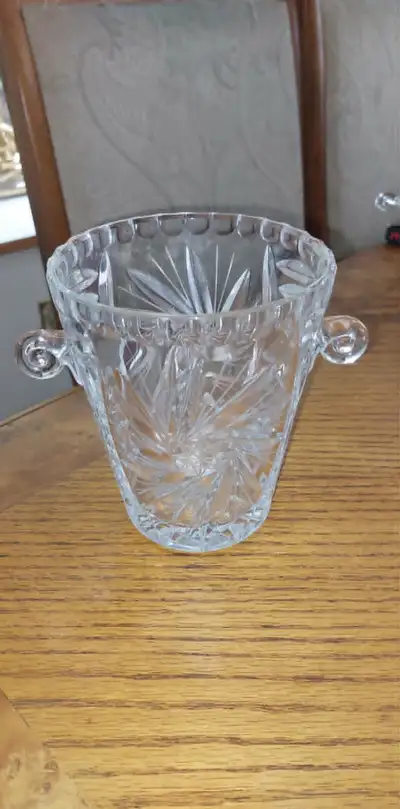 Gorgeous vintage pinwheel crystal 6 " tall  ice bucket, View more