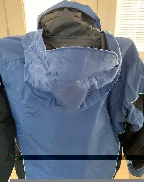 Women's Columbia Winter Jacket - Size Large in Women's - Tops & Outerwear in Edmonton - Image 5