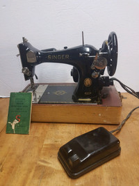 Antique Singer Sewing Machine from the 1940`s