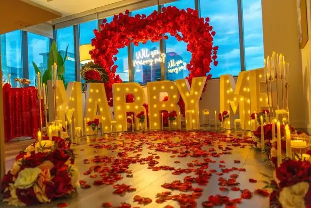 Decorations for all occasions  in Other in Edmonton - Image 8