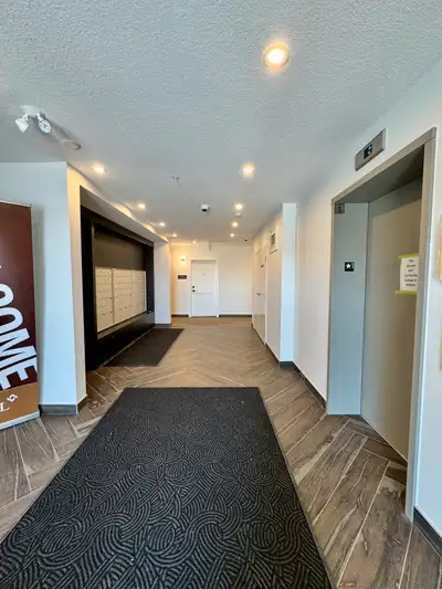 Brand new condo with Air conditioning