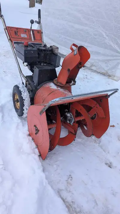 Souffleuse à neige Columbia10/26, View more