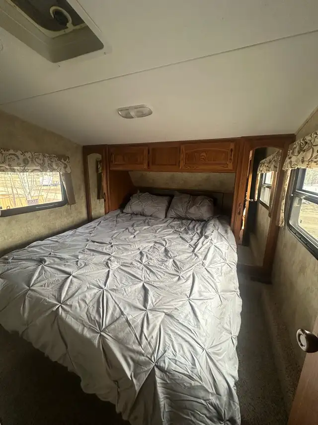 Copper Canyon 5th Wheel in RVs & Motorhomes in Grande Prairie - Image 11