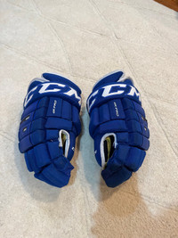 Blue Royals Hockey Gloves