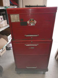 Craftsman tool chest, roller cabinet 