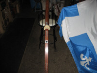 Ancien ski de fond en bois