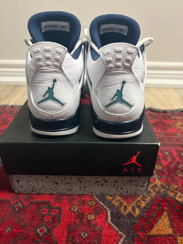 Jordan 4 Columbia  in Men's Shoes in Markham / York Region - Image 5