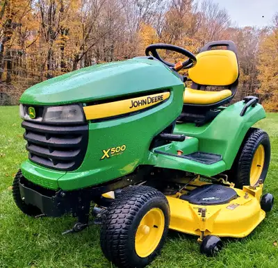 X500 JOHN DEERE TRACTOR LAWN MOWER, View more
