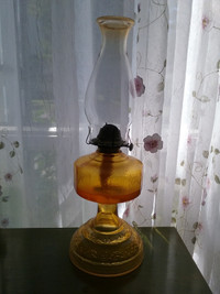 lampe a l,huile antique 1880 annee