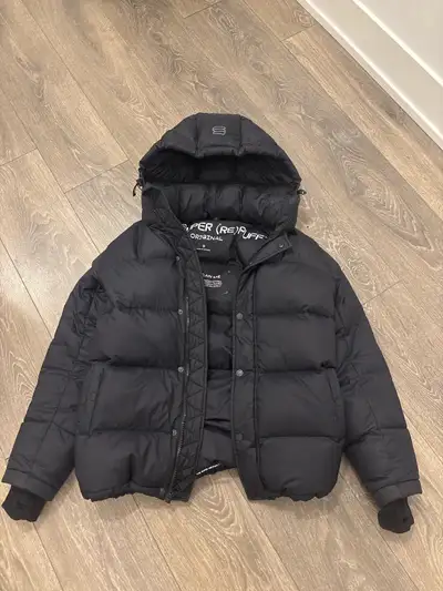 Aritzia Super (Re)Puff Original Size S, View more