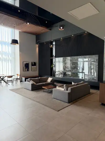 Promotion 1 mois de loyer gratuit ( mois de juillet ) ou 1 an de stationnement intérieur gratuit. Gr...