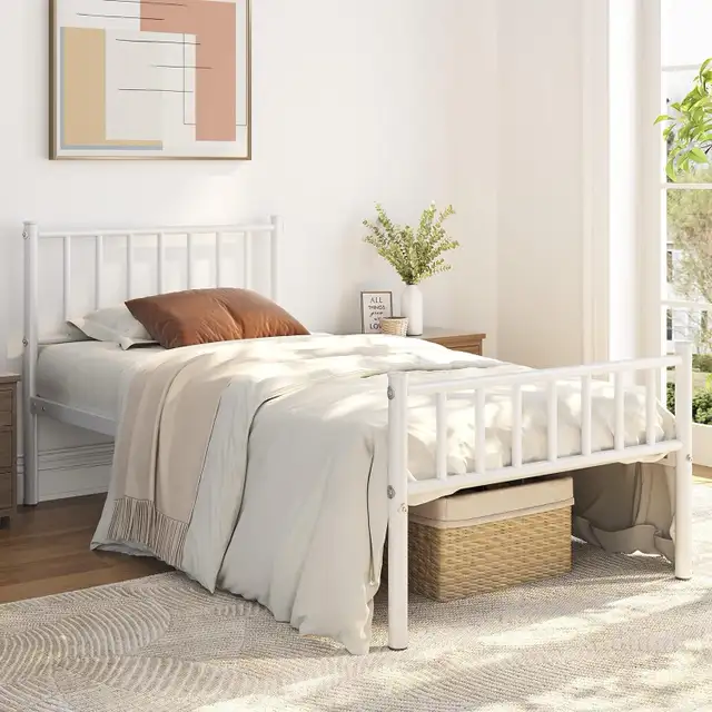 Yaheetech 614232 white Twin Size Bed Frame Metal Platform  in Beds & Mattresses in Markham / York Region - Image 3
