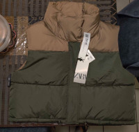 Brand new Zara puffer vest 2 color- medium size