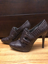 Guess by Marciano heels
