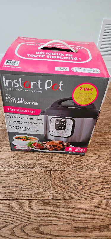 NEW in Box Instant Pot® Duo 7-in-1 Cooker 6 Qt in Microwaves & Cookers in City of Toronto