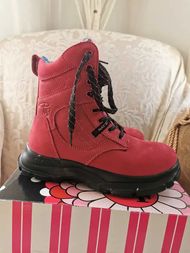 Bottes de travail pour dames in Women's - Shoes in City of Montréal - Image 2