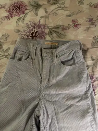  Levi’s jeans , View more