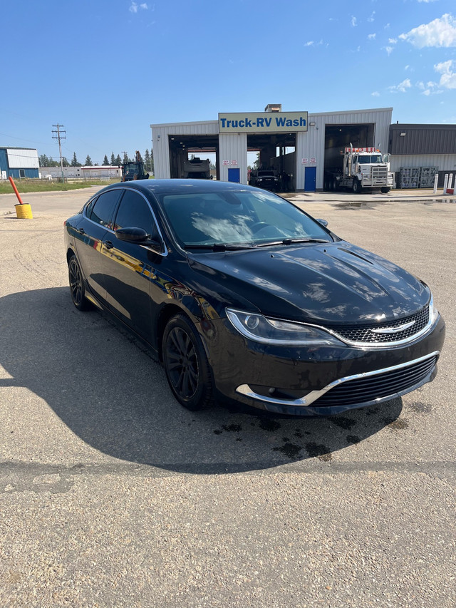 2015 Chrysler 200 in Cars & Trucks in Edmonton - Image 2