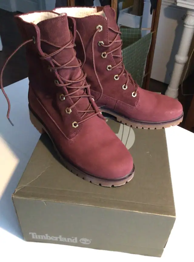 Bottes d’hiver pour femme à vendre in Women's - Shoes in Lévis - Image 3