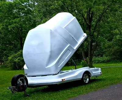 In great shape, in gananoque Fits one motorcycle Travel trailer 26 f In gananoque. 5000