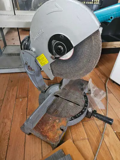 scie a métaux Makita, View more