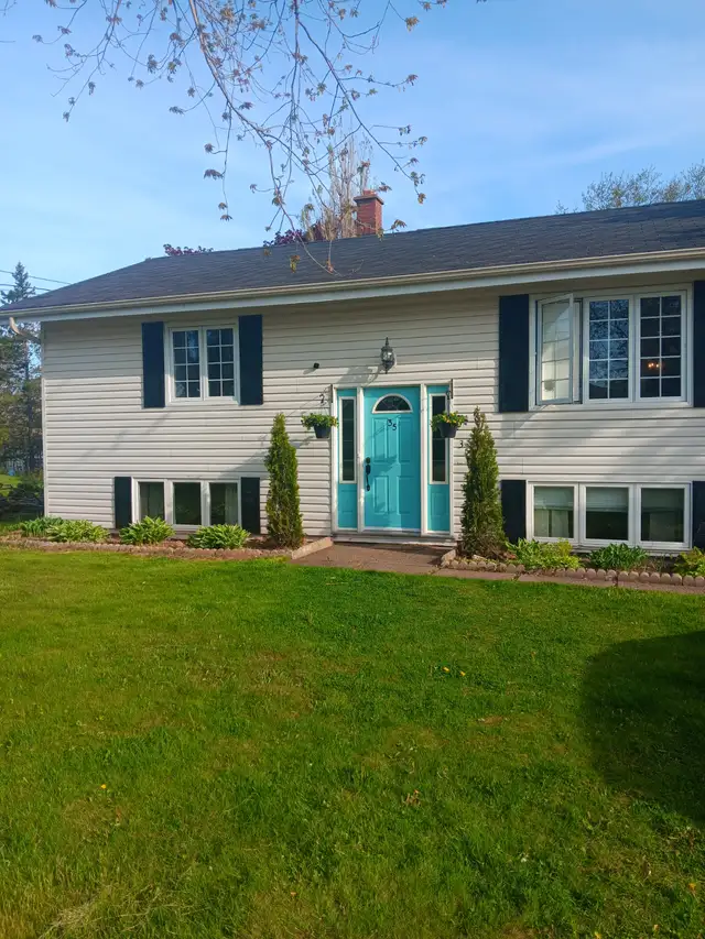 Student rental close to UPEI All inclusive in Room Rentals & Roommates in Charlottetown - Image 2