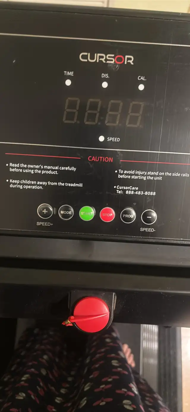 Electric Treadmill in Exercise Equipment in Mississauga / Peel Region - Image 2