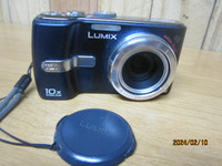 Vintage Panasonic Lumix Model DMC-TZ1 Digital Camera