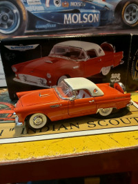 DIECAST CARS & TRUCKS 1:24 THUNDERBIRD 