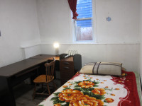 beautiful room 5 minutes walk to MUN-available now