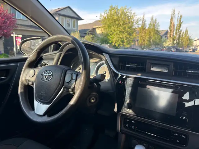 2018 Toyota Corolla520332020098027525