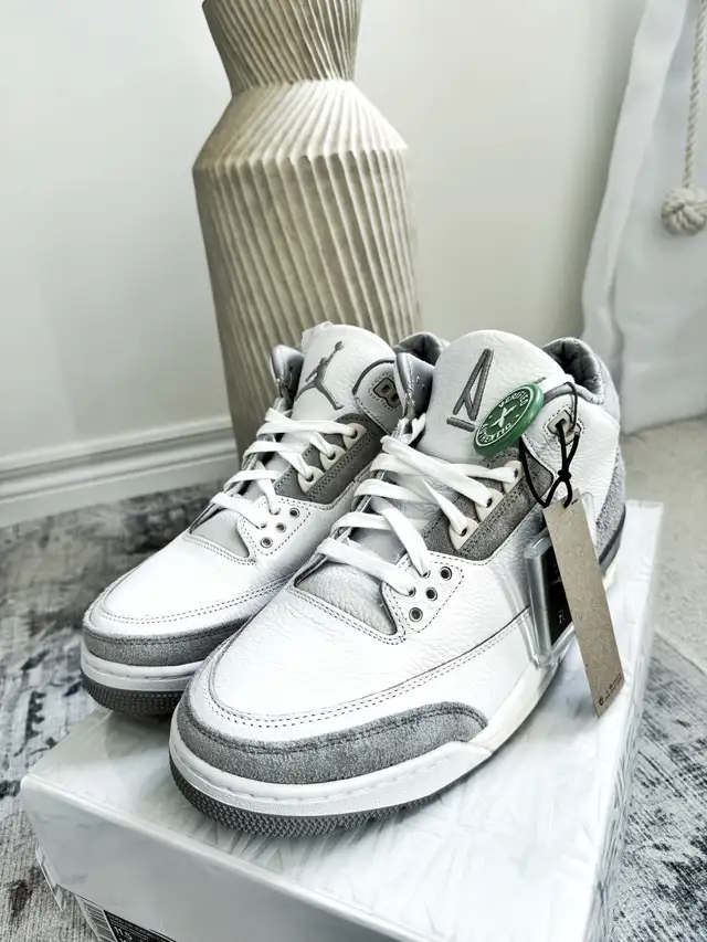 A Ma Maniere Jordan 3 (DS - unworn, Size 10M) in Men's Shoes in City of Toronto - Image 6