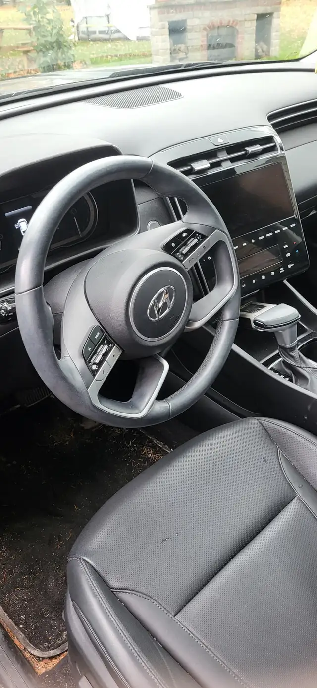 Price drop 2024 Hyundai Tuscon in Cars & Trucks in Grand Bend - Image 7