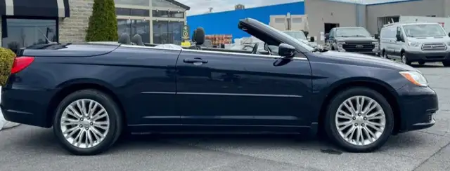 Chrysler 200, 2011 Convertible Low Price $2500.00