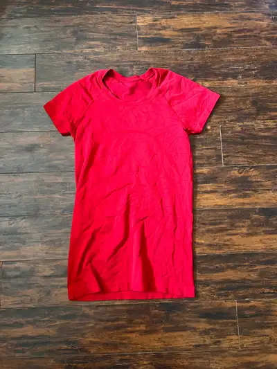 Lululemon swiftly Tech 2.0 hip length , View more