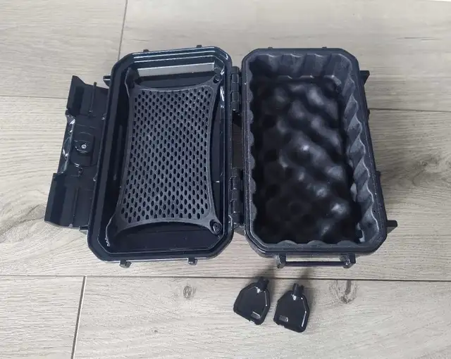 Seahorse 56 Portable case in Bags & Luggage in City of Toronto - Image 4