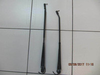 Classic GM Gbody Pair Of Windshield WiperArmsYears For 1978-1988