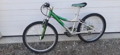 Girl's K2 Stormy mountain bike with 24 inch tires, View more