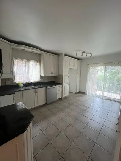 3 beds 2 baths apartment