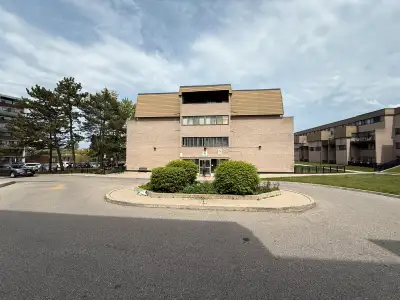 Just Listed for Sale in Mississauga: Welcome to this Amazing & Family Friendly Sheridan community in...