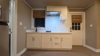 Cozy Studio in Thornhill