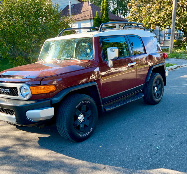 Toyota FJ cruiser 2008    218 348 km  in Cars & Trucks in City of Toronto - Image 3