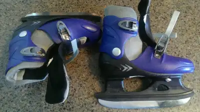 Skating boot size 1-4 adjustable - fairly used - mint blade, View more