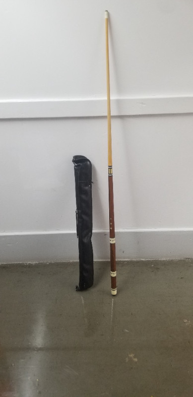 Pool stick in Other in Oakville / Halton Region