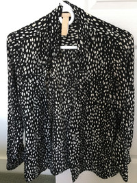 Almost new Banana Republic blouses size M and S.