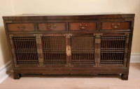 ANTIQUE TRADITIONAL ORIENTAL CABINET