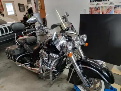Indian Chief Classic. It has Stage 1 & 2 includes Indian stage 2 cams, Vans & Hines ground pounder p...